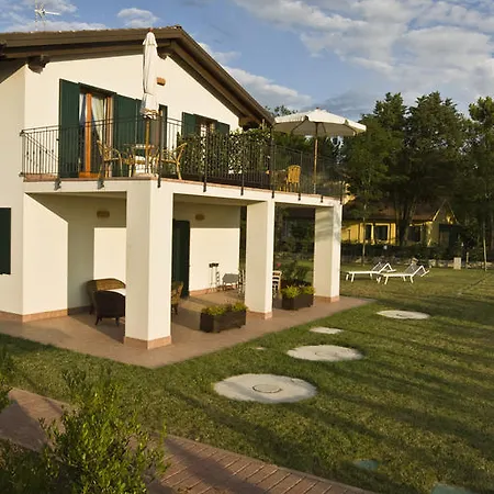 Landhuis Fiumi Uniti Lido di Dante